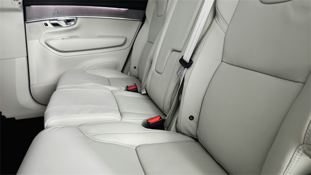 new 2026 Volvo XC90 car, priced at $75,155