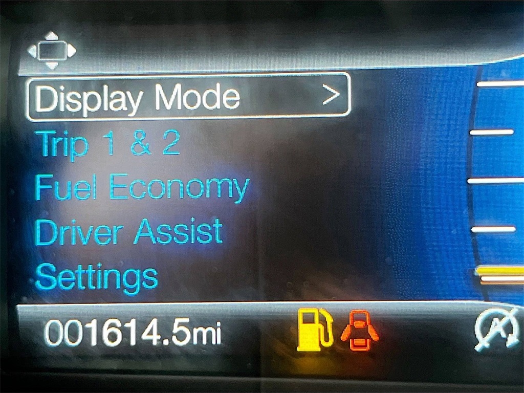 2024 Ford Edge Titanium photo 12