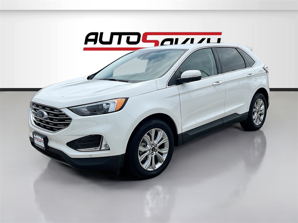 2024 Ford Edge Titanium photo 3