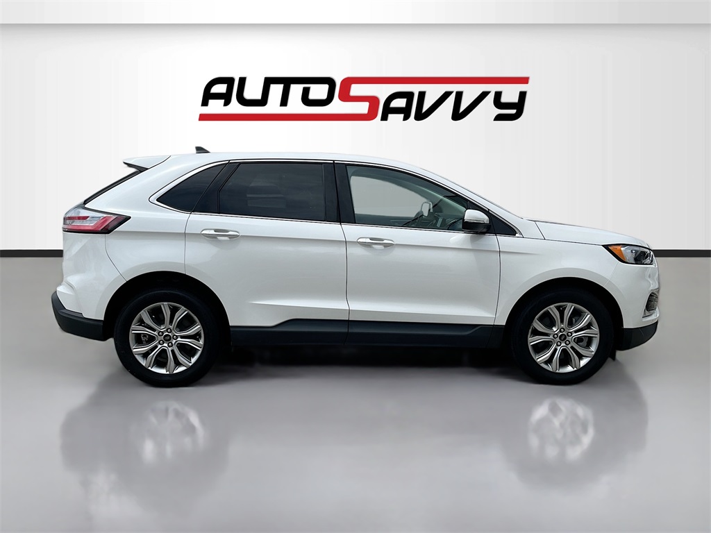 2024 Ford Edge Titanium photo 8