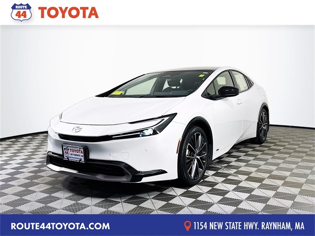 2024 Toyota Prius XLE's photo