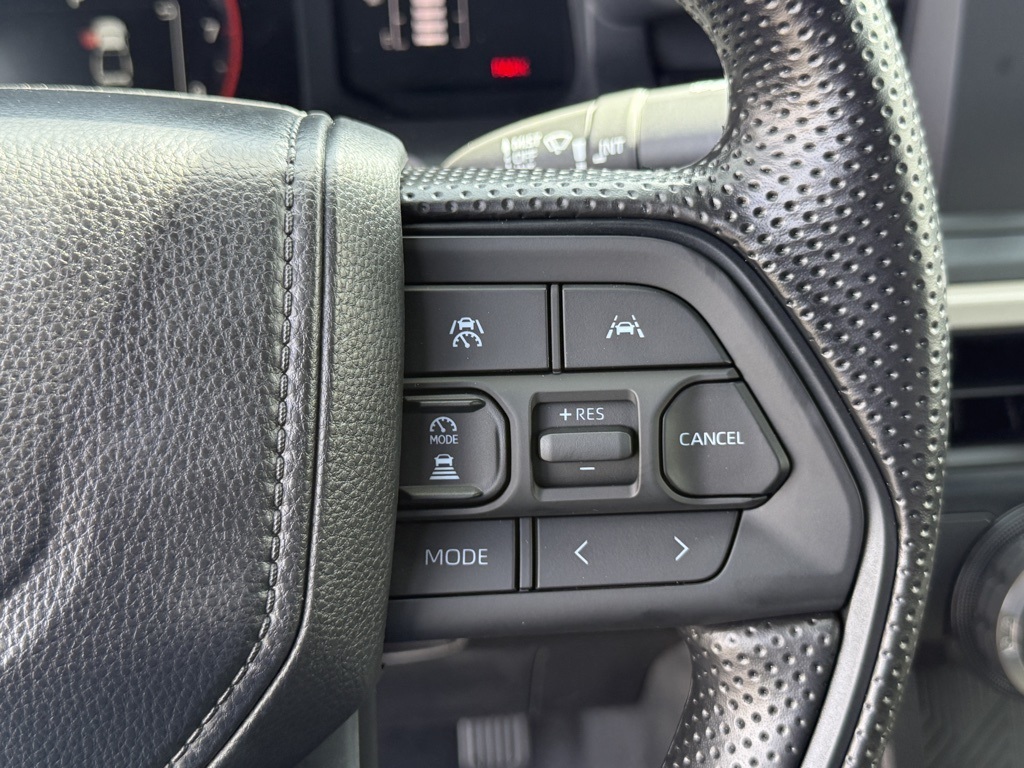 2025 Toyota Tacoma SR XtraCab photo 22