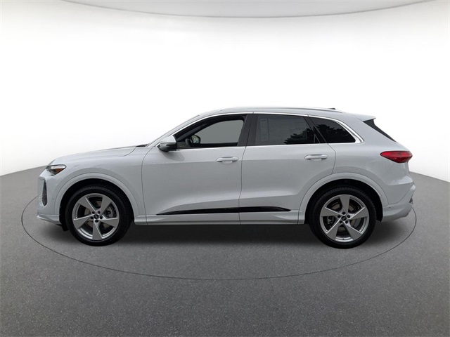new 2025 Audi Q5 car, priced at $64,340