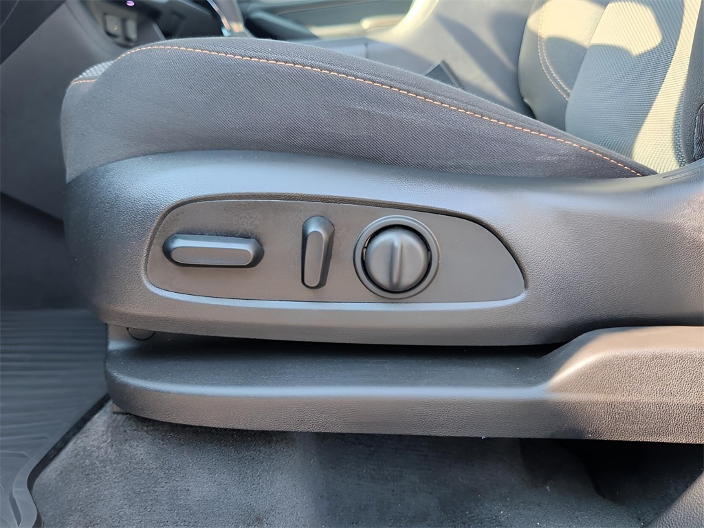 2020 Chevrolet Traverse 1LT photo 19