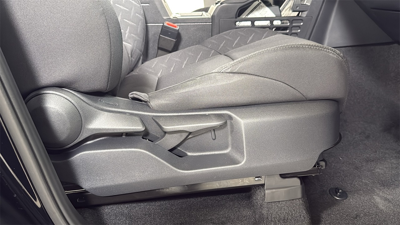 2025 Toyota Tacoma SR5 Double Cab photo 20