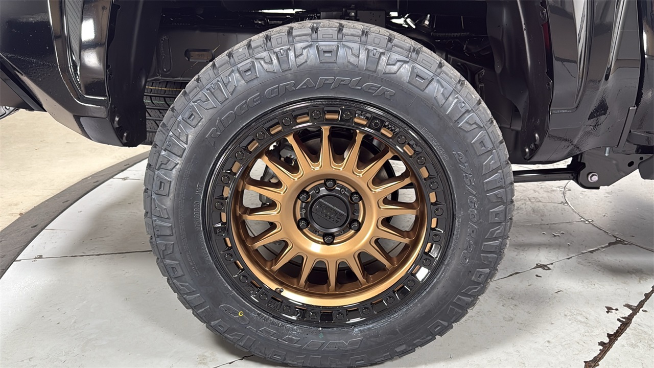 2025 Toyota Tacoma SR5 Double Cab photo 21