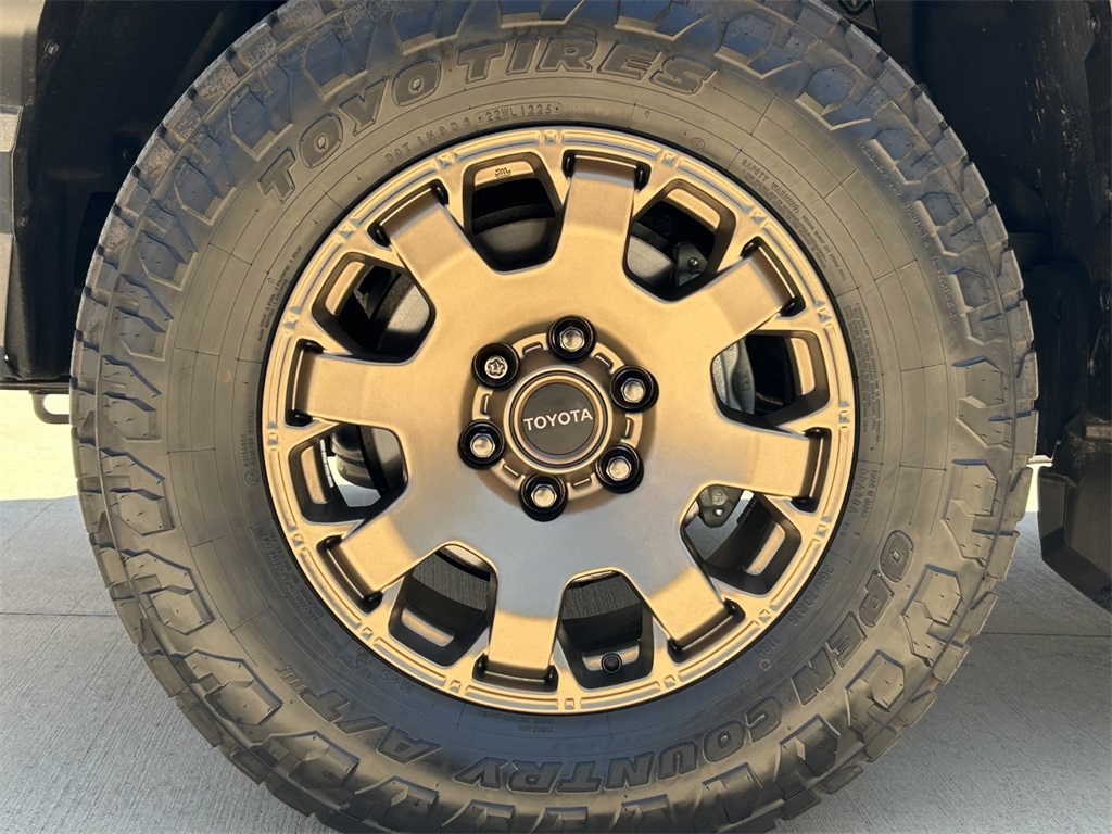 Used 2025 Toyota 4Runner i-FORCE MAX Hybrid SUV