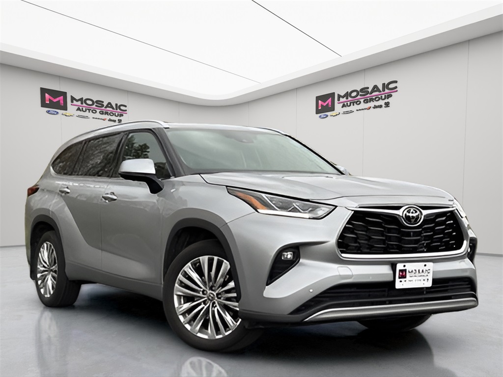 Used 2023 Toyota Highlander Limited SUVs