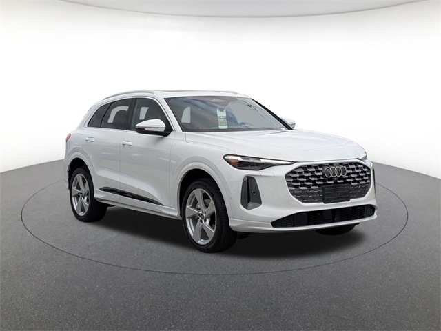 new 2025 Audi Q5 car, priced at $61,950