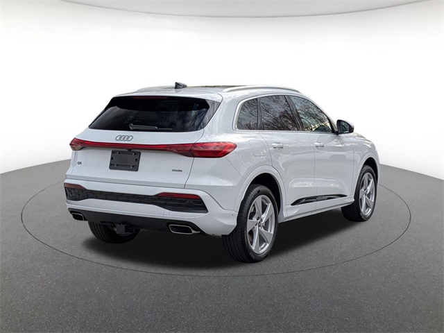 new 2025 Audi Q5 car, priced at $61,950