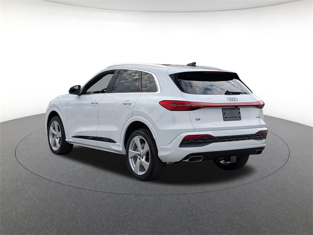 new 2025 Audi Q5 car, priced at $61,950