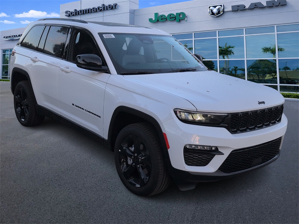 new 2025 Jeep Grand Cherokee car, priced at $38,665