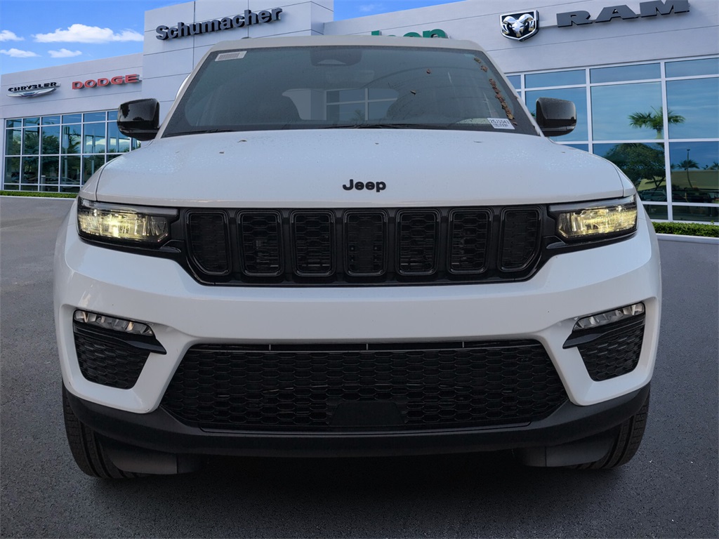 new 2025 Jeep Grand Cherokee car, priced at $38,665