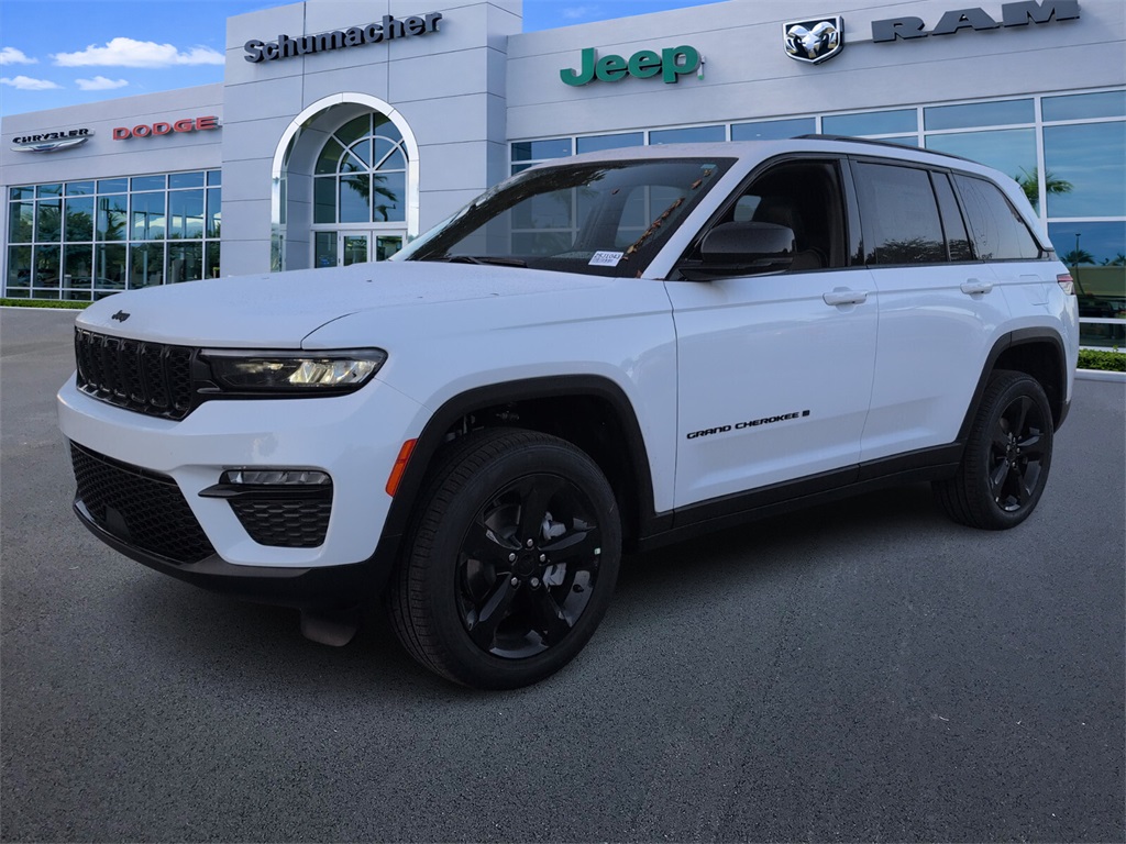 new 2025 Jeep Grand Cherokee car, priced at $38,665