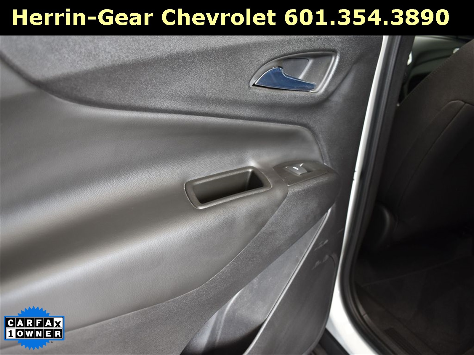 2022 Summit White Chevrolet Equinox LT FWD SUV