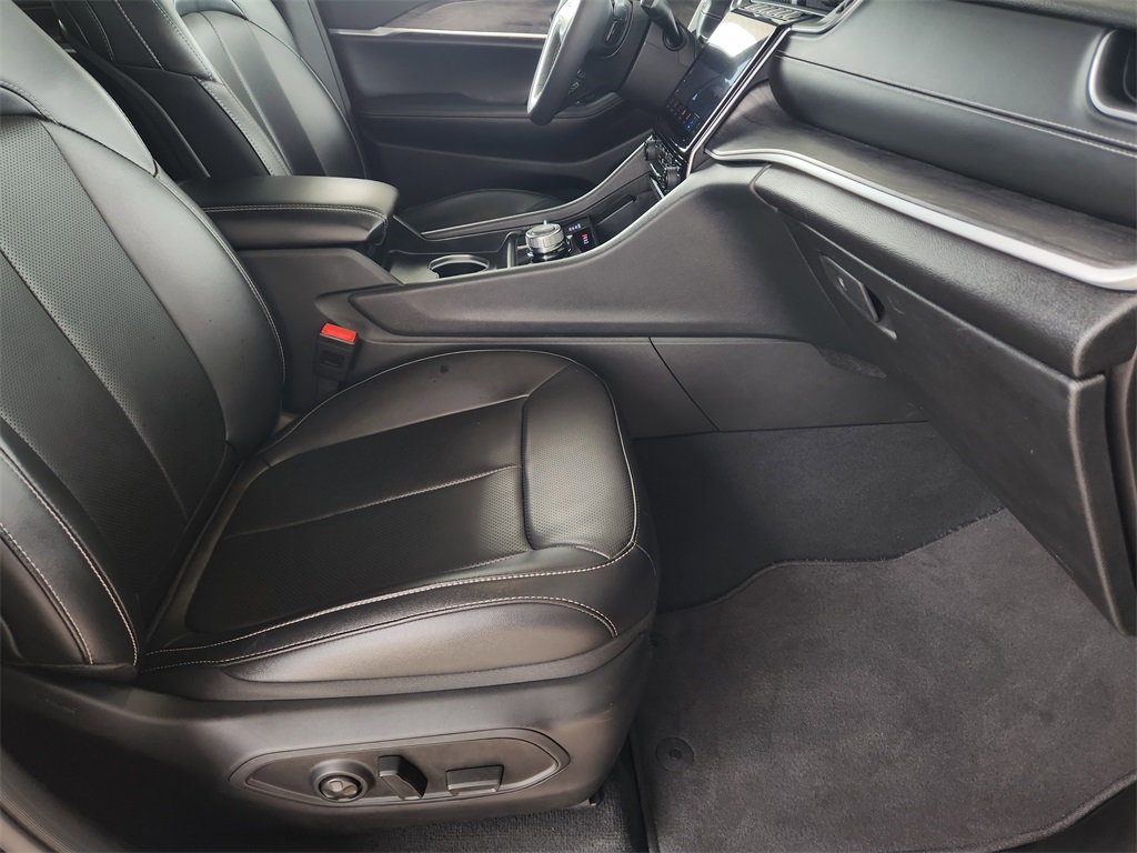 2024 Jeep Grand Cherokee Limited photo 13