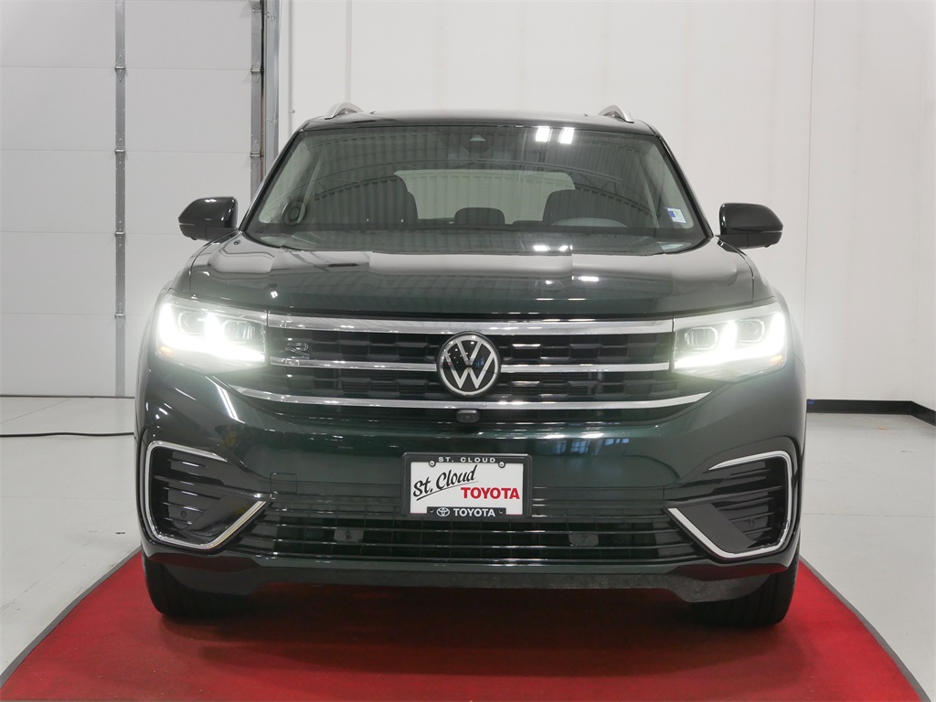 Used 2022 Volkswagen Atlas SEL Premium R-Line with VIN 1V2FR2CAXNC506889 for sale in Waite Park, Minnesota