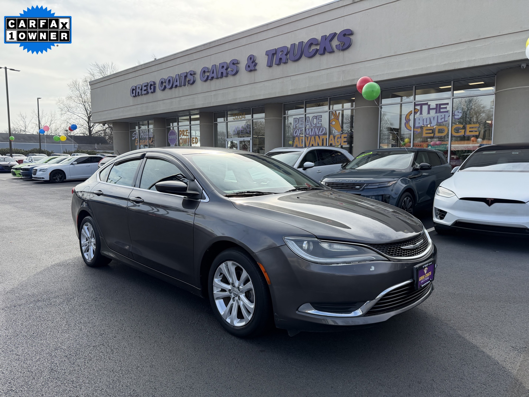 2015 Chrysler 200 Limited's photo