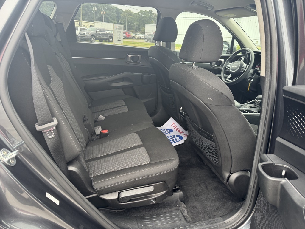 2022 Kia Sorento LX:16914T