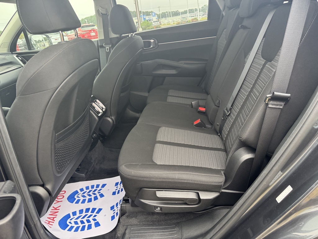 2022 Kia Sorento LX:16914T