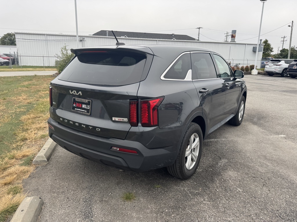 2022 Kia Sorento LX:16914T