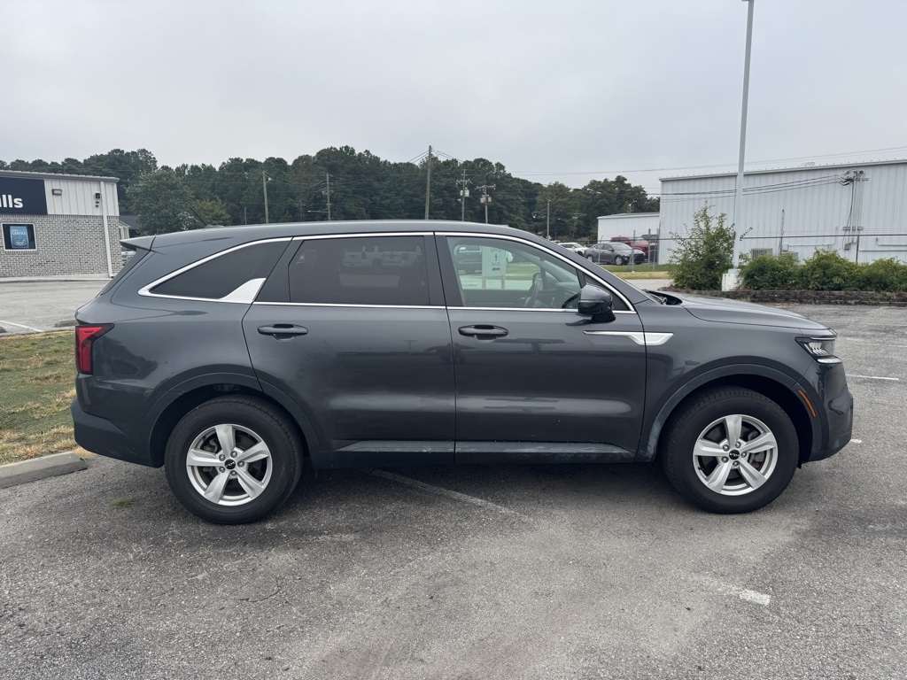 2022 Kia Sorento LX:16914T