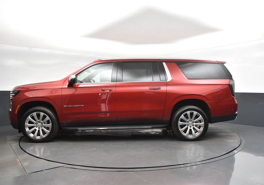 2025 Chevrolet Suburban Premier photo 4