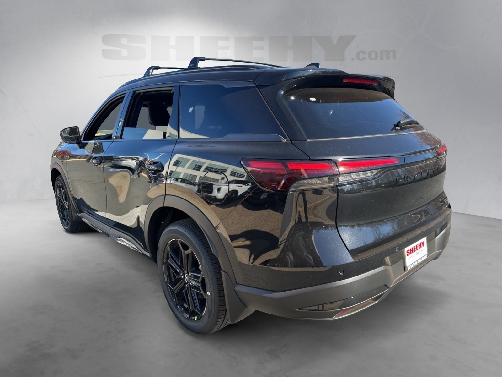 2026 Infiniti QX60 Luxe photo 3