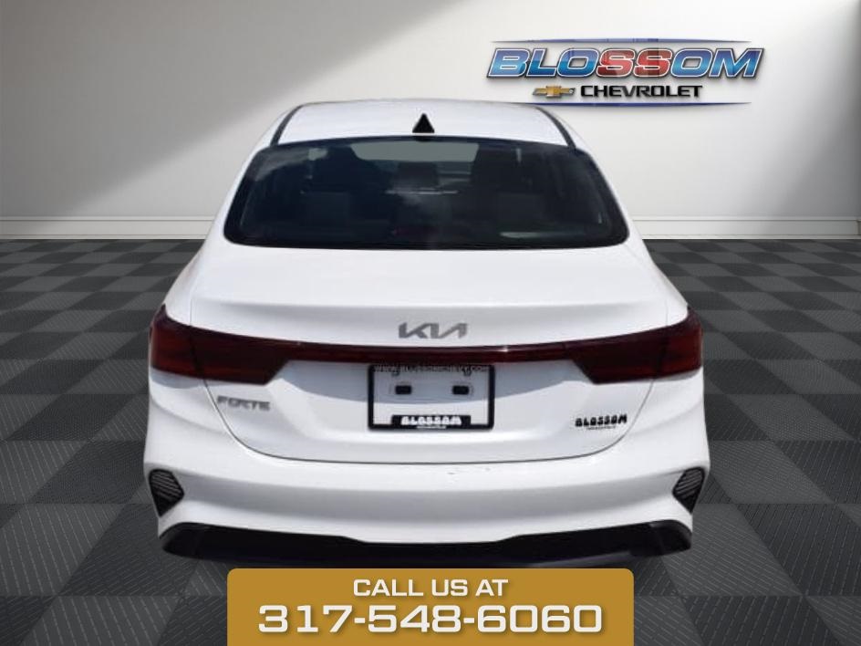 2024 Snow White Pearl Kia Forte LXS FWD Sedan