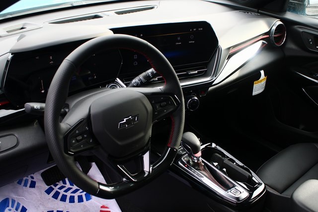 new 2025 Chevrolet Trax car, priced at $27,980