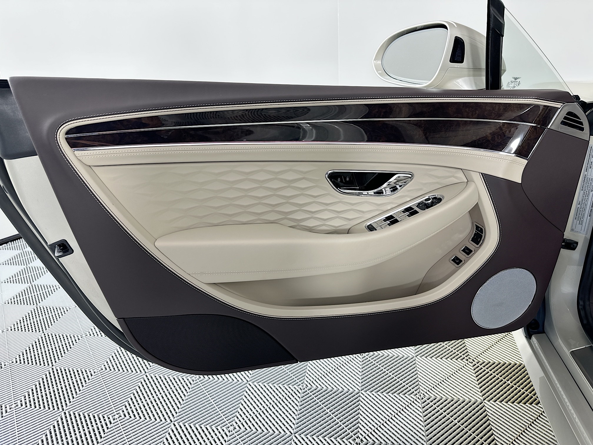 new 2026 Bentley Continental GTC car