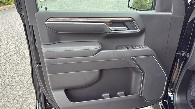 new 2025 Chevrolet Silverado 1500 car, priced at $55,645