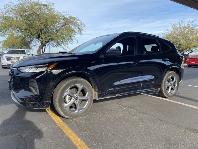 223032024 Ford Escape ST-Line