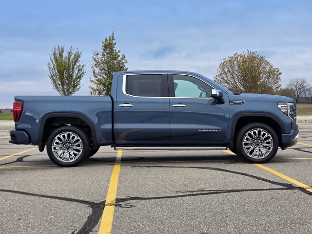 2026 GMC Sierra 1500 Crew Cab, Short Bed, Denali Ultimate, 4WD