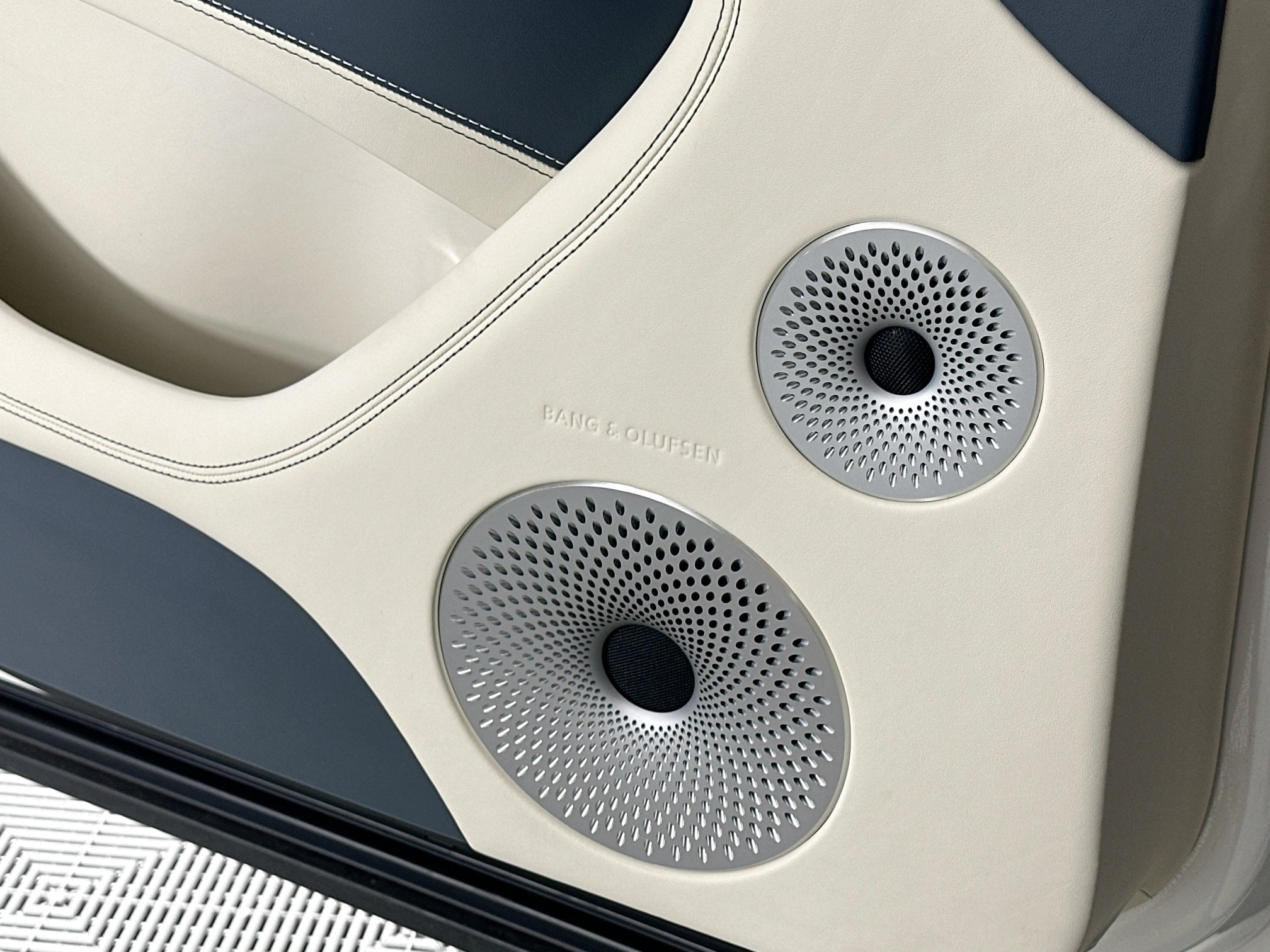 new 2025 Bentley Bentayga car