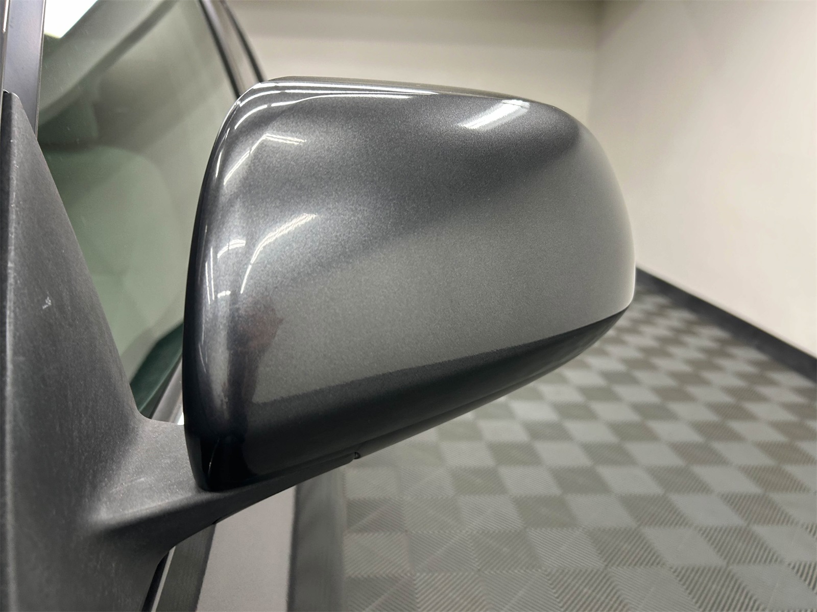 used 2013 Toyota Highlander car, priced at $14,788