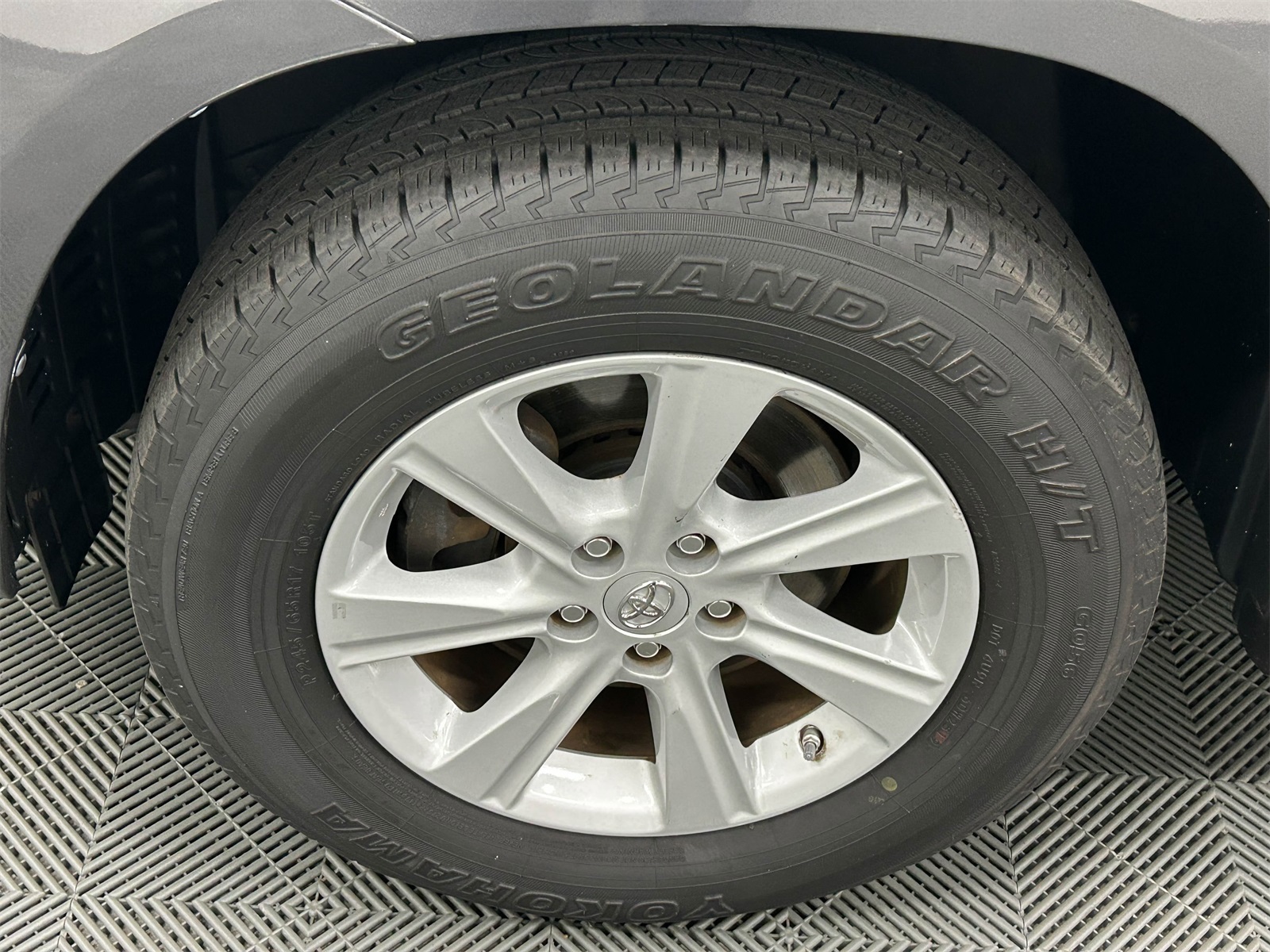 used 2013 Toyota Highlander car, priced at $14,788