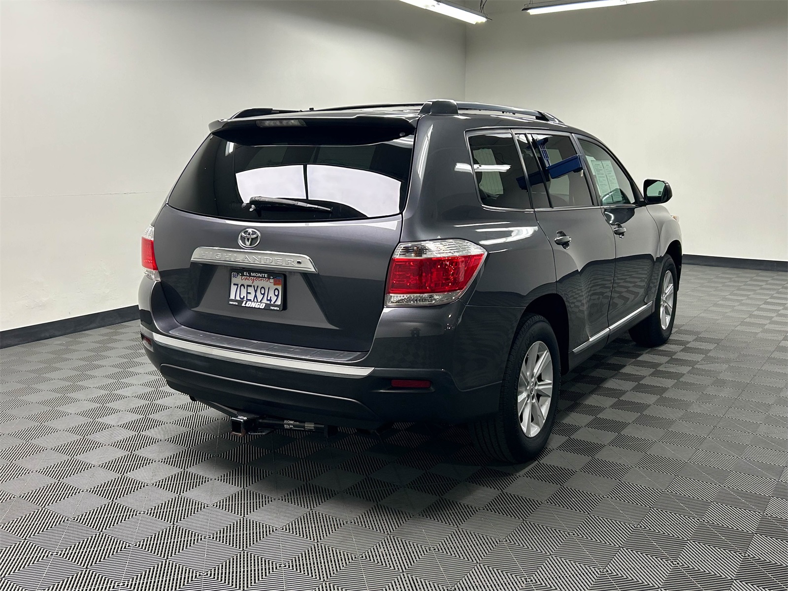 used 2013 Toyota Highlander car, priced at $14,788