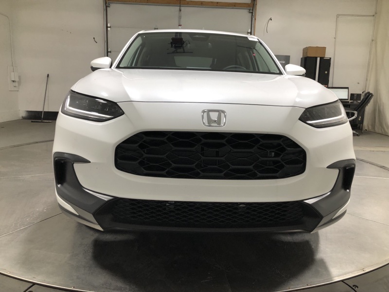 2026 Honda HR-V LX photo 2