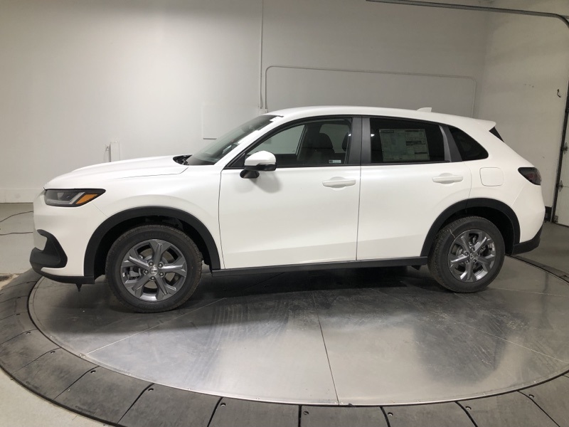 2026 Honda HR-V LX photo 4