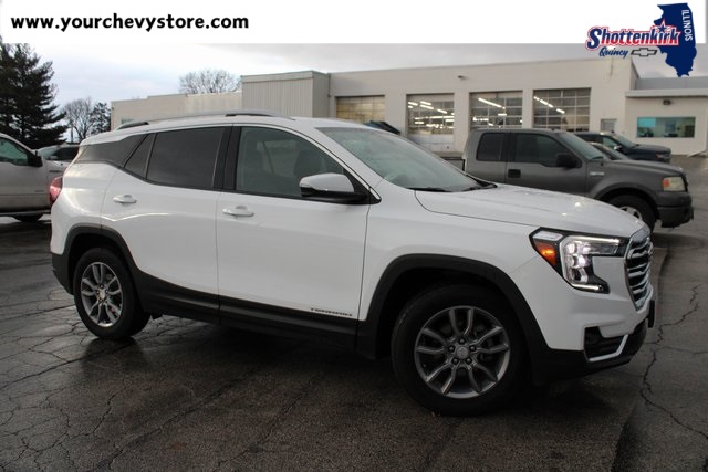 2024 GMC Terrain SLT's photo