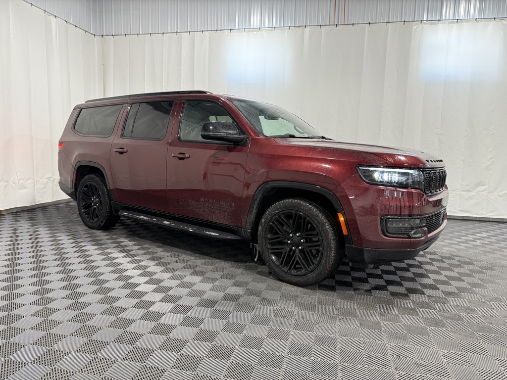 2024 Jeep Wagoneer L Series II's photo