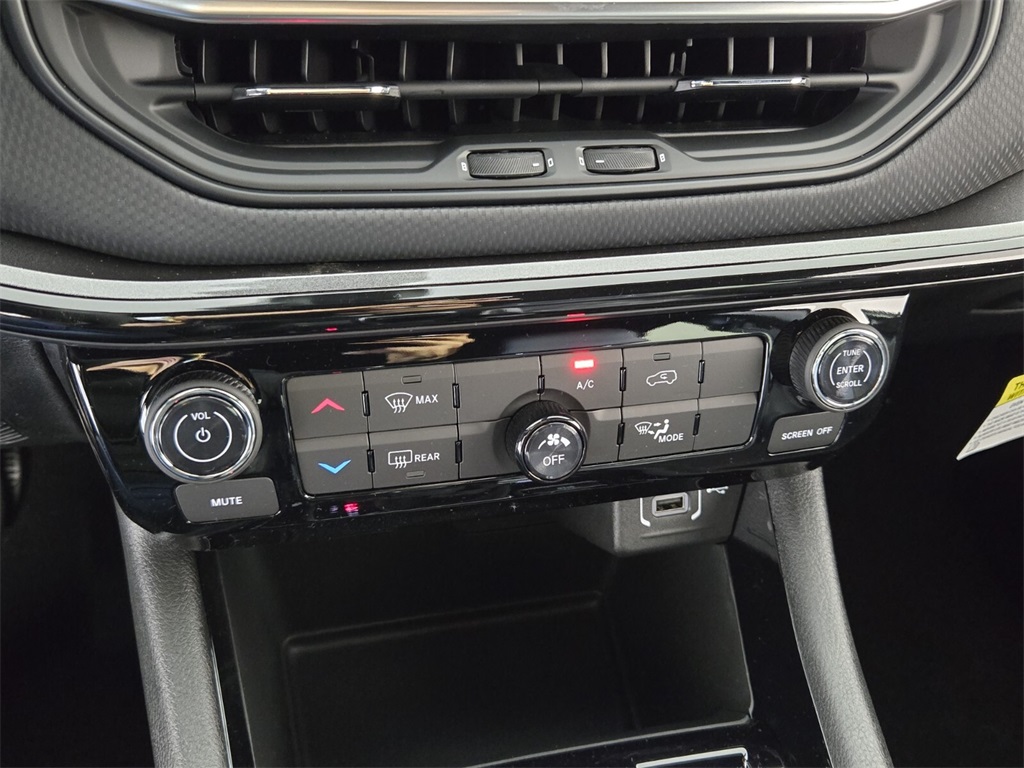 new 2026 Jeep Compass car, priced at $25,805