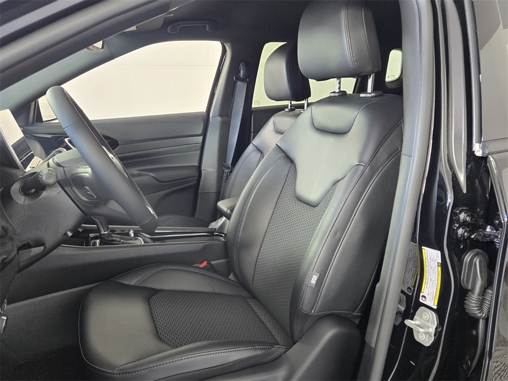 new 2026 Jeep Compass car, priced at $25,805