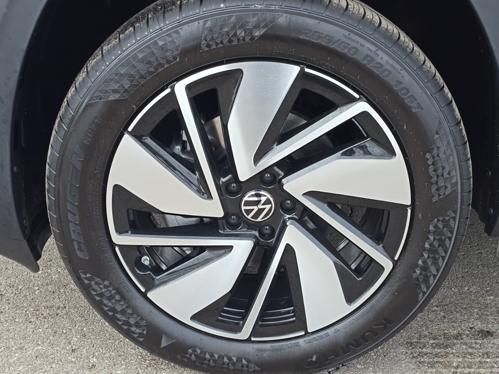 new 2026 Volkswagen Atlas car, priced at $45,949