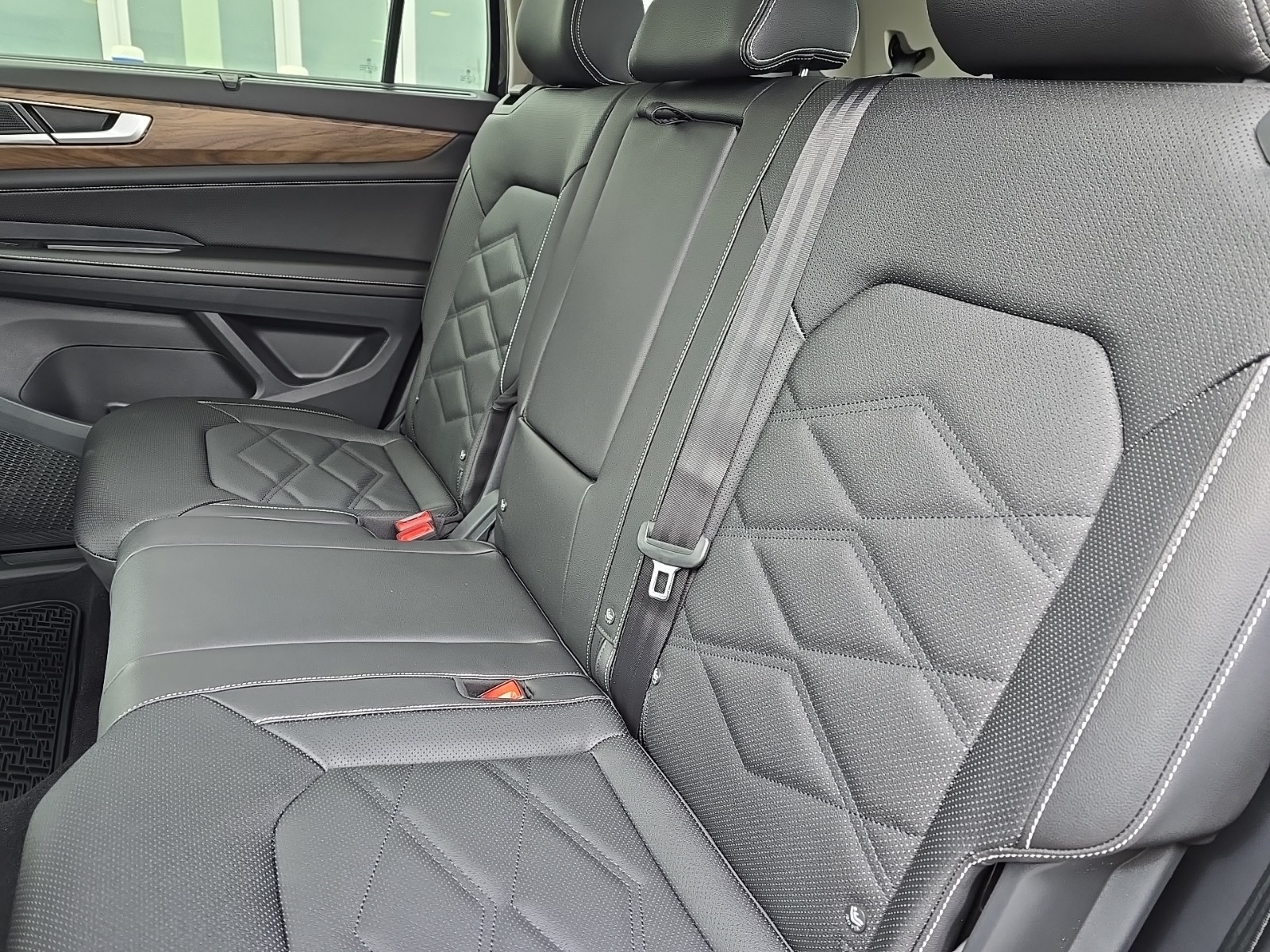 new 2026 Volkswagen Atlas car, priced at $45,949