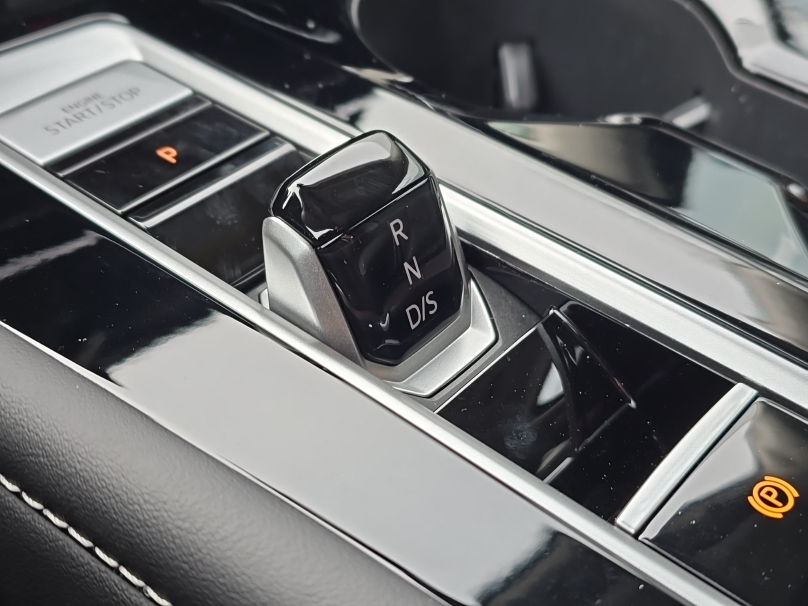 new 2026 Volkswagen Atlas car, priced at $45,949