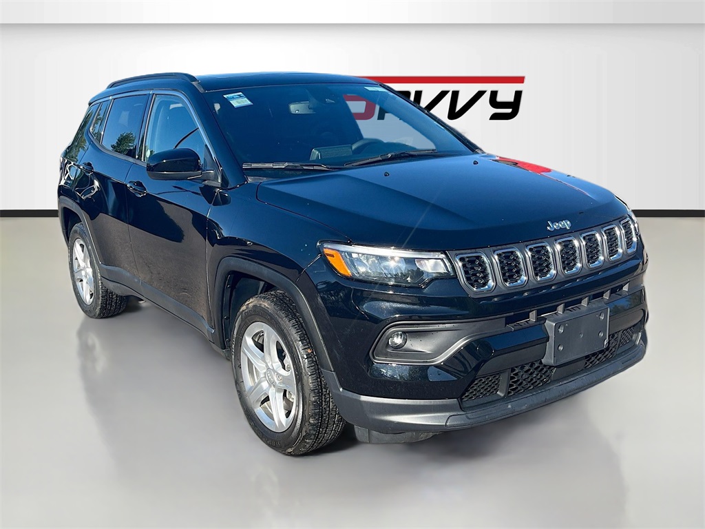 2021 Jeep Cherokee Latitude Lux photo 2