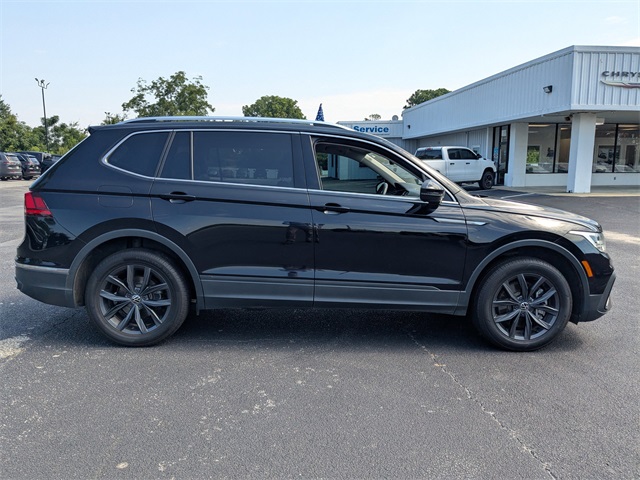 2022 Volkswagen Tiguan SE