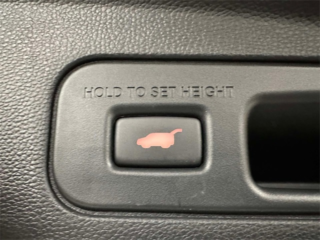 used 2023 Acura MDX car, priced at $44,250